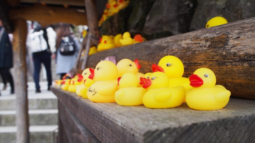 活ガニを使ったかにすき鍋が楽しめる温泉宿はどこ？温泉街での食べ歩きもできる！